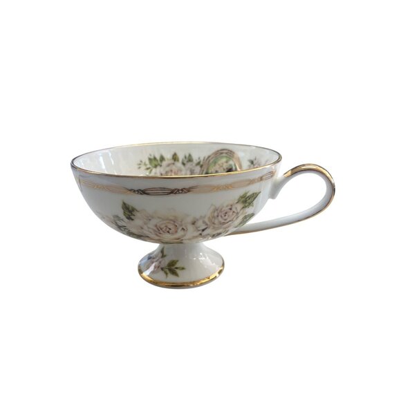 Vintage Avon 1992 Honor Society Tea Cup & Saucer Set With Floral & Portrait Desi - Picture 2 of 11